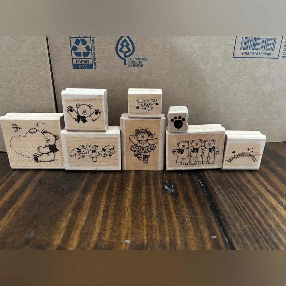 Source Unknown Bear and Heart Design Stamps - Natural Wood